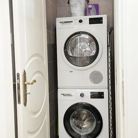 2bd In The Heart Of With Parking - Blue By Flat Mаnаger *