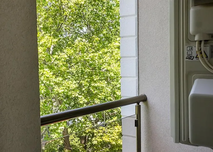 2bd In The Heart Of With Parking - Blue By Flat Mаnаger *